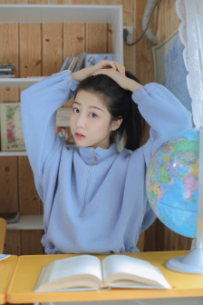 《女员工的滋味》3在线观看